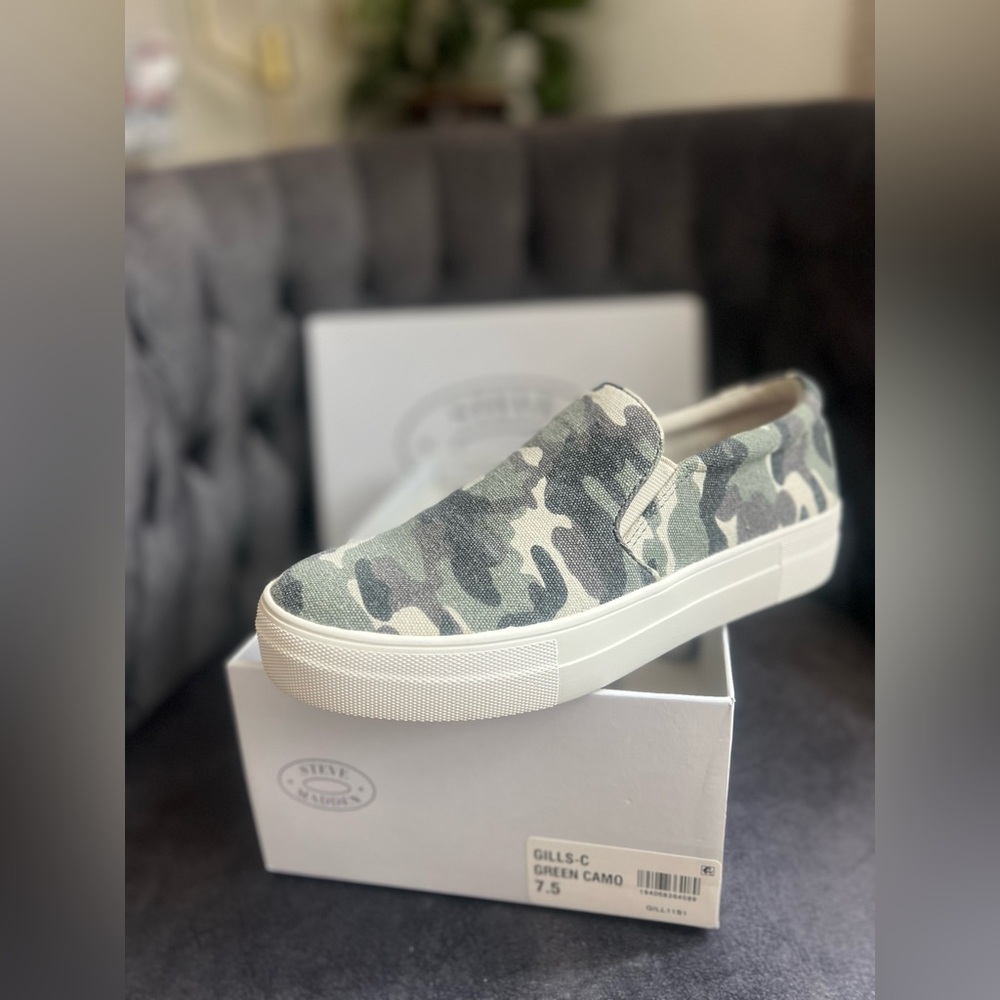 NIB | Steve Madden | Gills-C Camo Slip On Sneaker